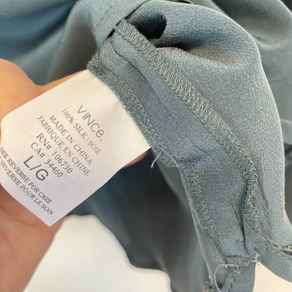 Vince 100% Silk Teal Top - Picture 4 of 9